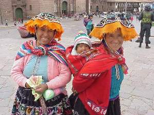 Women in the Plaza de Armas, Cuzco
