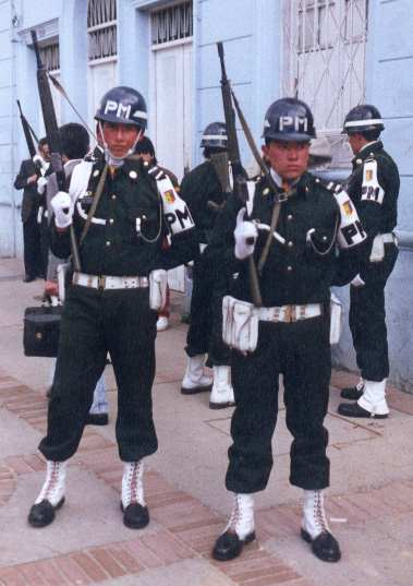 Soldiers conducting body-searches, Bogota (Photo)